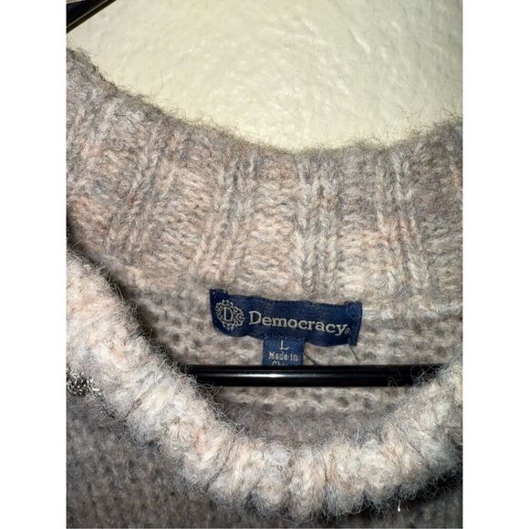 Democracy Women's Knit Pullover Sweater - Picture 4 of 7